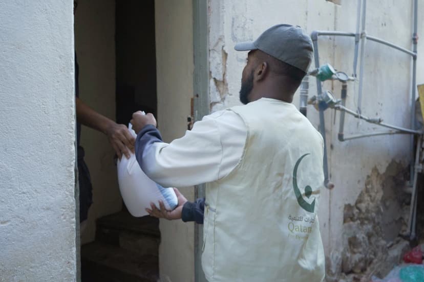 مشاريع الخير الرمضانية توزيع شوربة رمضان لأحياء مدينة المكلا