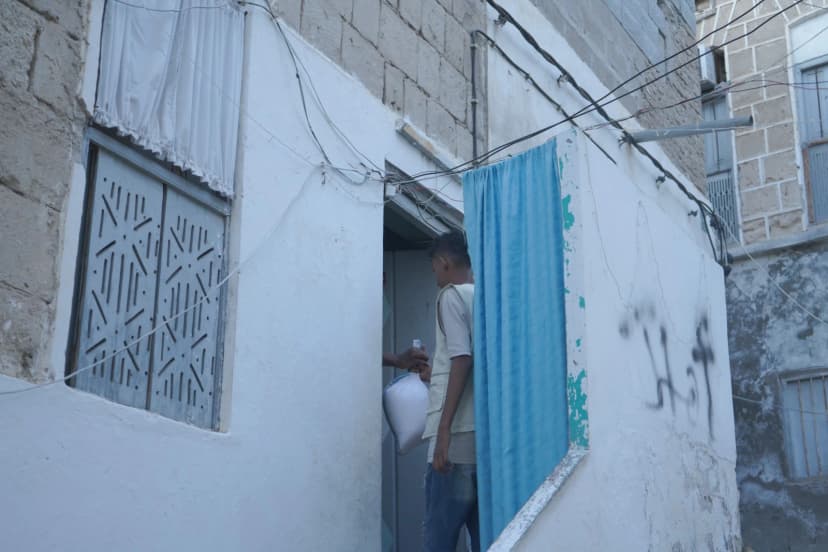 مشاريع الخير الرمضانية توزيع شوربة رمضان لأحياء مدينة المكلا